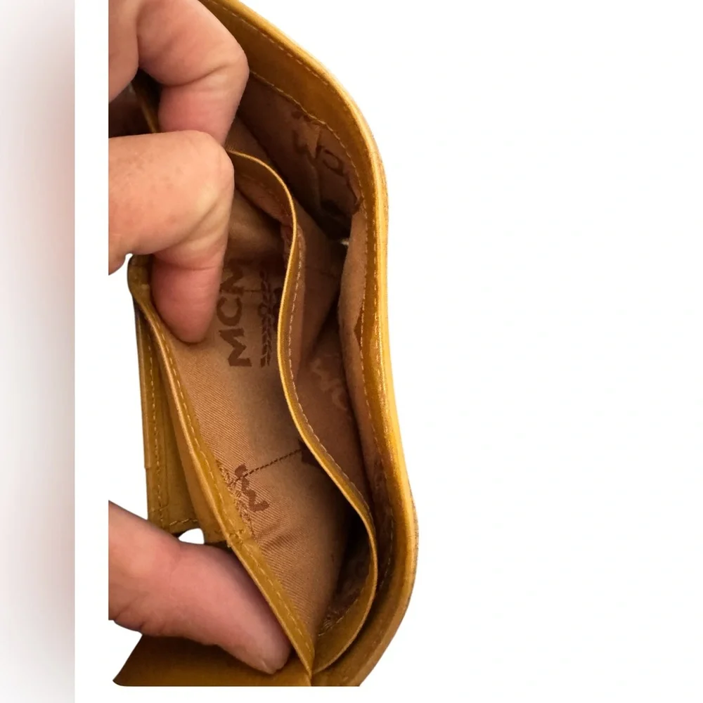 MCM authentic visetos